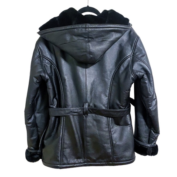 Wilson’s Genevieve Belted Leather Jacket - Picture 2 of 12